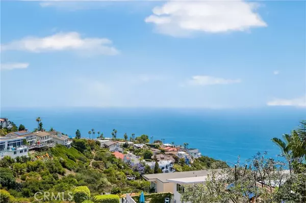 Laguna Beach, CA 92651,855 Santa Ana ST