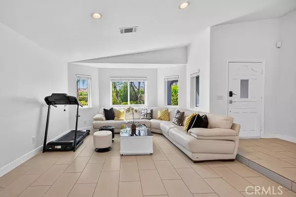 Cathedral City, CA 92234,68830 Jarana