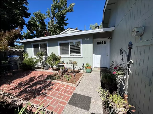 226 Via Del Lago, Lakeport, CA 95453