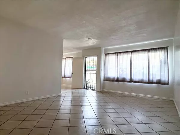 Azusa, CA 91702,216 N Dalton AVE 218