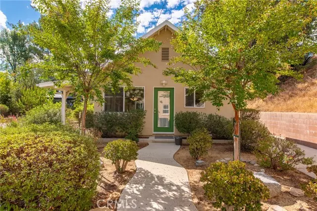 West Hills, CA 91304,23416 COMMUNITY ST B