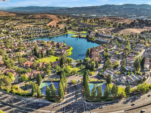 San Ramon, CA 94582,33 Lakeridge CT