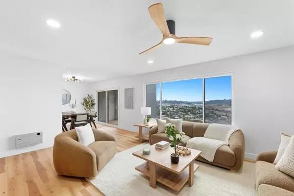 Oceanside, CA 92057,3606 Vista Rey 39