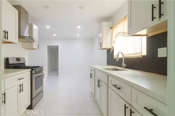 Winnetka, CA 91306,8539 N Corbin