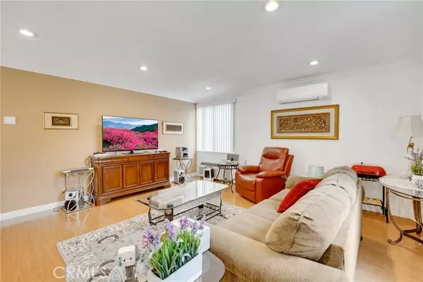 Laguna Woods, CA 92637,360 Avenida Castilla B