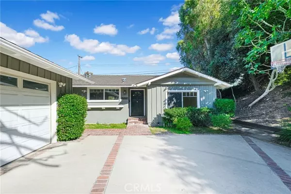 Rancho Palos Verdes, CA 90275,27104 Shorewood RD