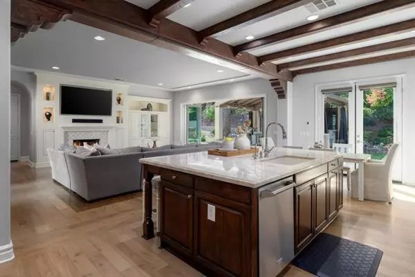 San Diego, CA 92127,7442 Rancho Cabrillo TRL