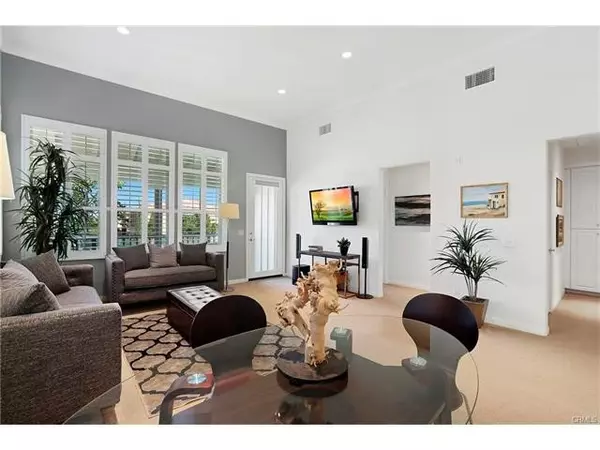 126 Coralwood, Irvine, CA 92618