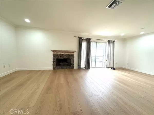 Calabasas, CA 91302,26248 Alizia CYN