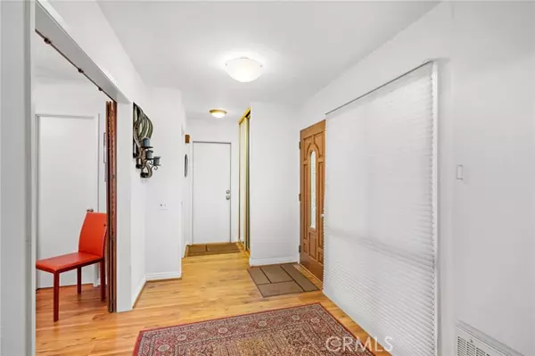 Glendale, CA 91206,8 Faircliff CT