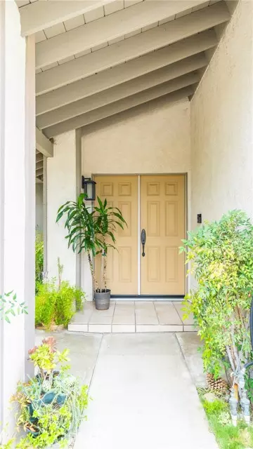 Agoura Hills, CA 91301,27311 Country Glen RD