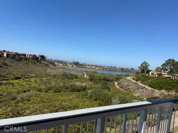 757 Domingo DR F, Newport Beach, CA 92660