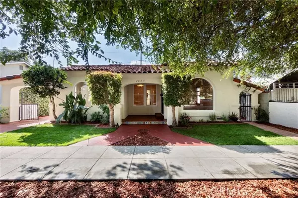 2085 Oregon AVE, Long Beach, CA 90806
