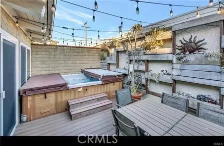 Huntington Beach, CA 92648,222 19th