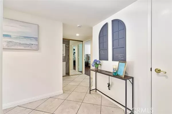 Laguna Woods, CA 92637,3300 Via Carrizo D