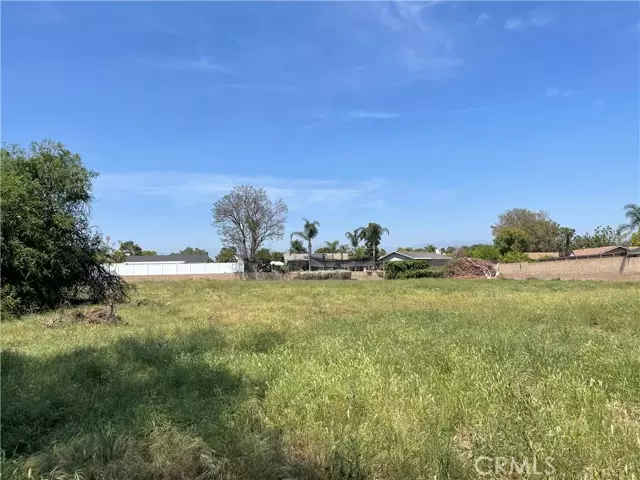 711 Meridian, CA 92324