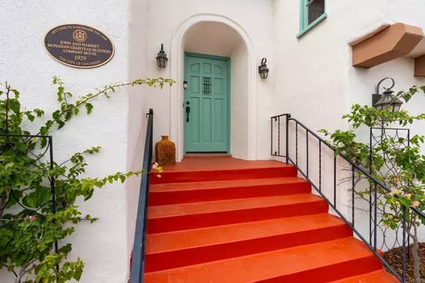 San Diego, CA 92107,3761 La Cresta DR