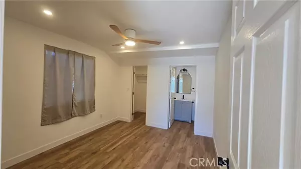 Los Angeles, CA 90039,4413 4413 La Clede AVE 2