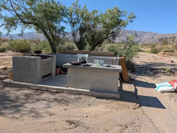 Borrego Springs, CA 92004,45 Rocking Chair DR