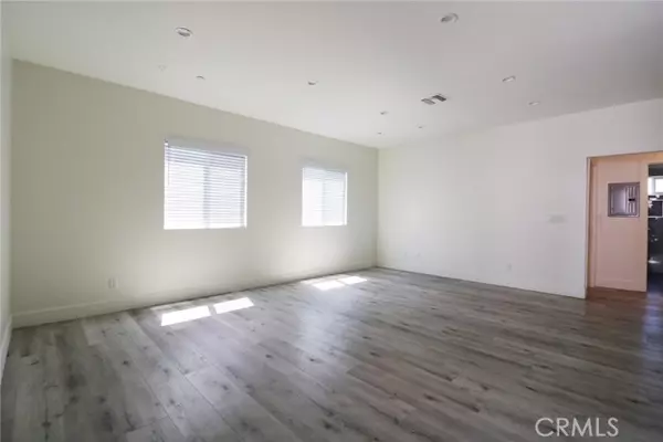 Van Nuys, CA 91401,14254 Erwin ST