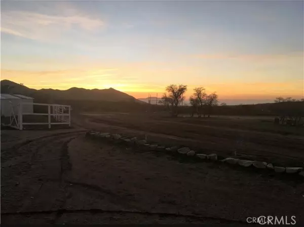 Aguanga, CA 92536,53975 Tule Peak