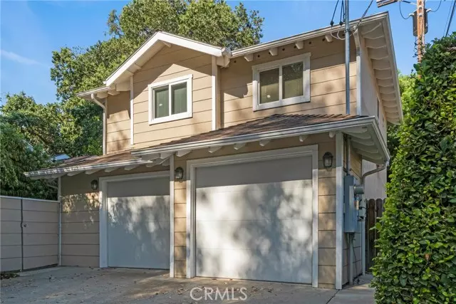 21303 Ibanez AVE B, Woodland Hills, CA 91364
