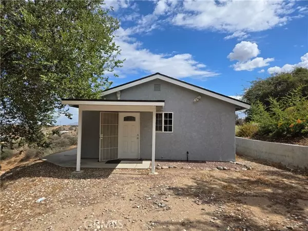 6467 Oak Hill B, Oak Hills, CA 92344