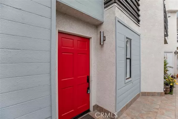 Glendale, CA 91206,1327 Barrington WAY 2