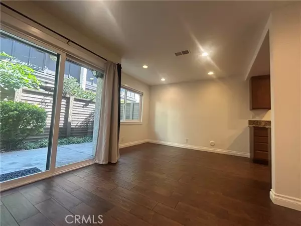 Glendora, CA 91740,1170 Strawberry