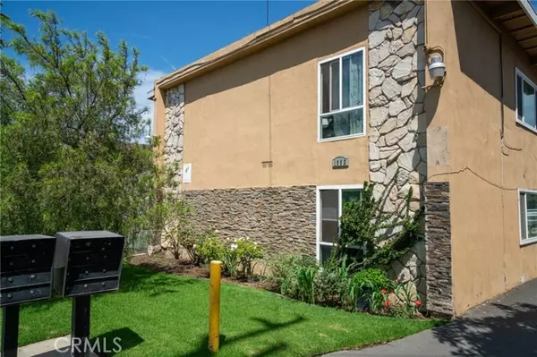 Santa Ana, CA 92703,1003 W Bishop ST