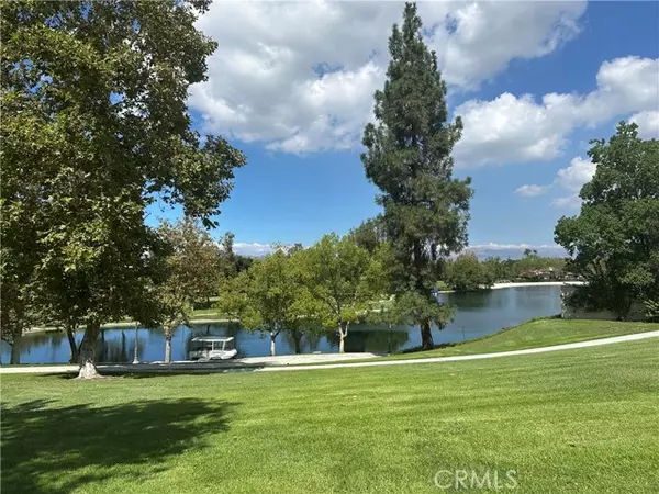 Calabasas, CA 91302,4648 Park Granada 171
