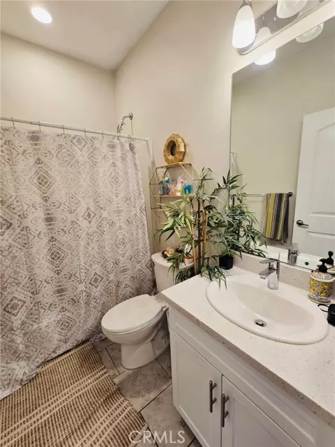 Santa Fe Springs, CA 90670,9871 Alburtis AVE 38