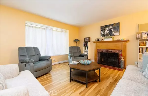 Long Beach, CA 90807,1124 E Ridgewood