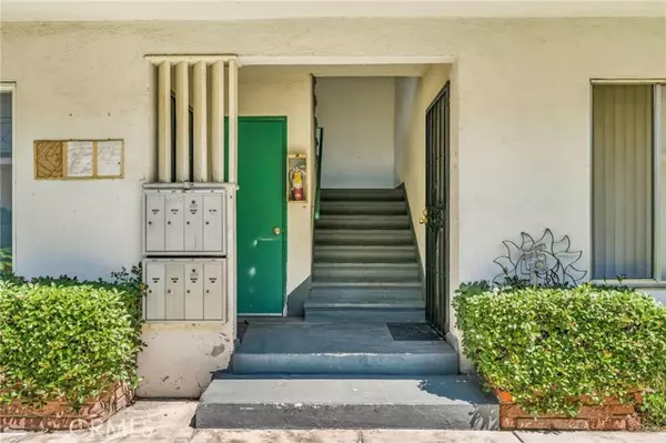 Valley Village, CA 91607,5828 Unit 2 Whitsett