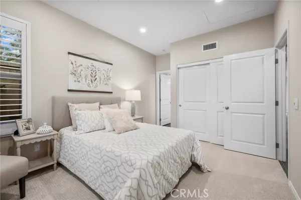 Irvine, CA 92620,77 Coleridge