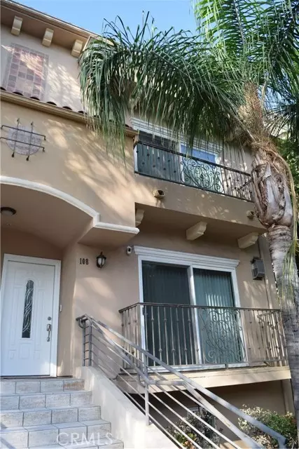 Van Nuys, CA 91405,13629 #108 Wyandotte
