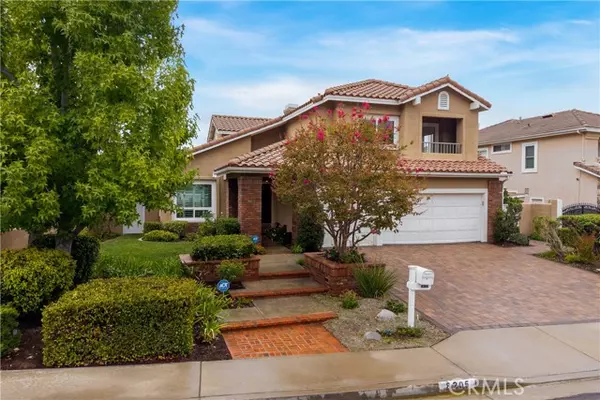 8205 E Somerset LN,  Anaheim Hills,  CA 92808