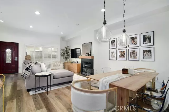 13360 Burbank BLD 16, Sherman Oaks, CA 91401