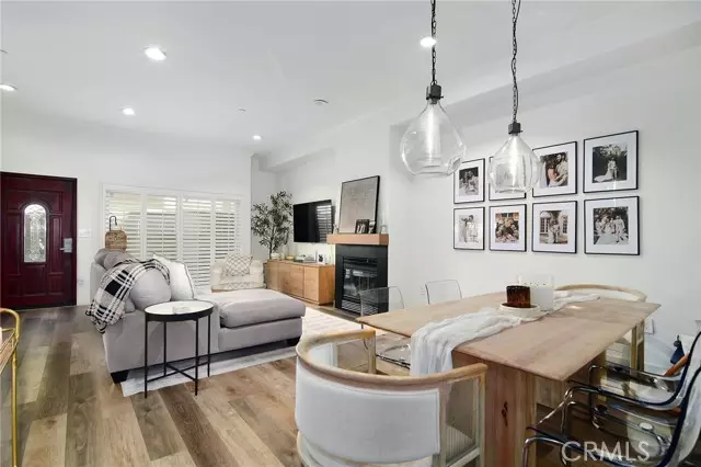 13360 Burbank BLD 16, Sherman Oaks, CA 91401