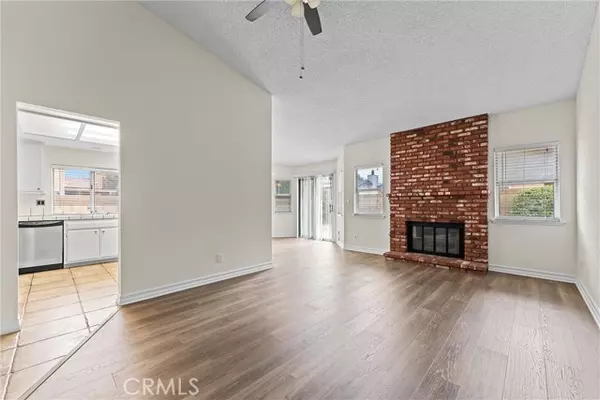 Lancaster, CA 93535,43610 16th