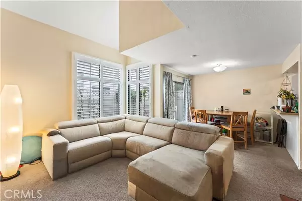 Granada Hills, CA 91344,16857 San Fernando Mission BLD 24