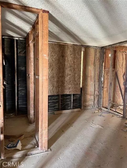 Lucerne Valley, CA 92356,14588 Locust