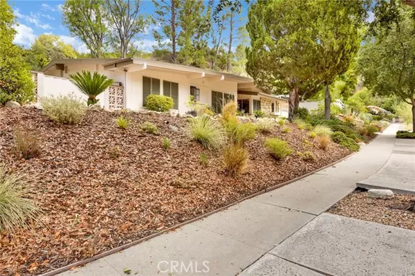 Woodland Hills, CA 91364,4218 4218 Manson AVE
