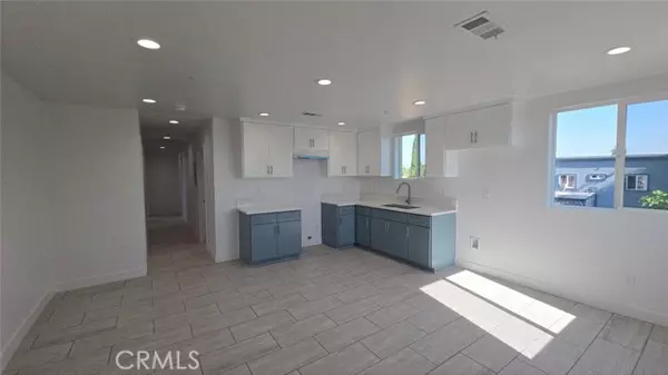 10413 Avalon BLD, Los Angeles, CA 90003