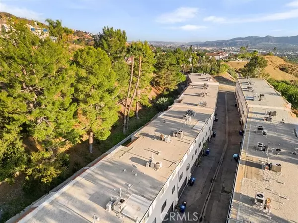 Burbank, CA 91504,8036 Via Pompeii