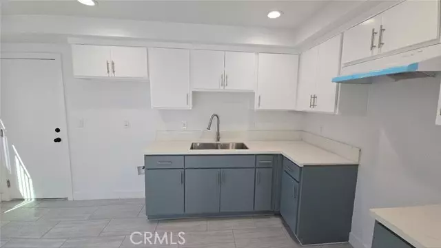 10415 Avalon BLD, Los Angeles, CA 90003