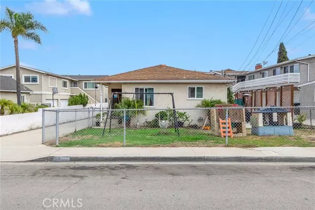 2615 Rockefeller, Redondo Beach, CA 90278