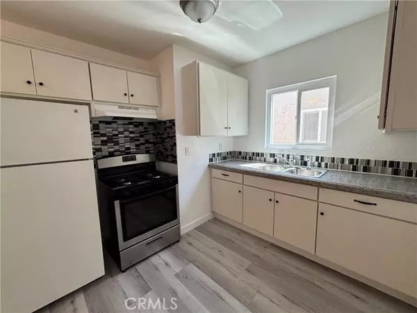 Los Angeles, CA 90047,1735 W 84th PL