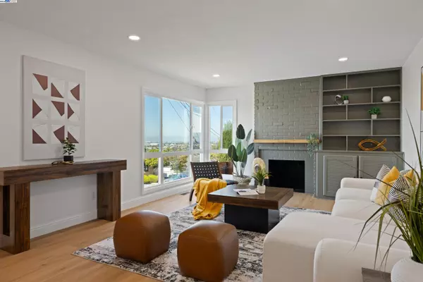 San Leandro, CA 94578,16068 Gramercy Dr