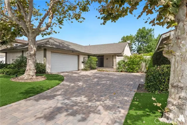 4111 Reyes, Irvine, CA 92604